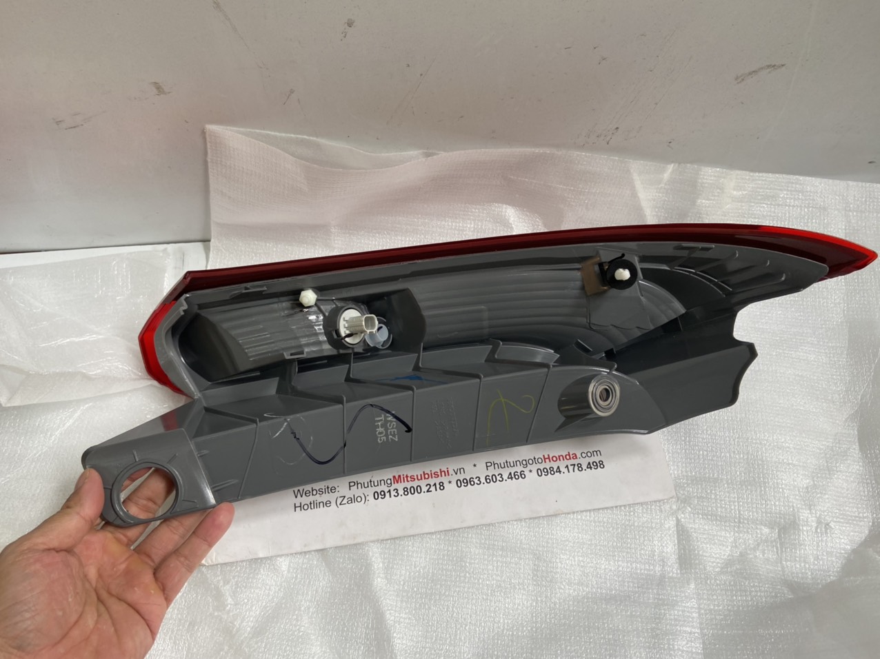 Đèn hậu xe honda CRV 2016-2017